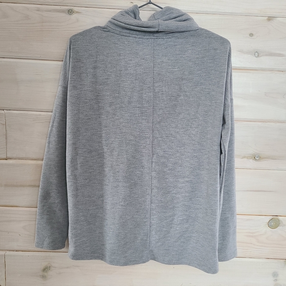Harmony Balance Grey Longsleeve Athletica Top - Picture 7 of 7